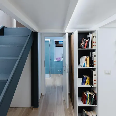 Modern Loft In *